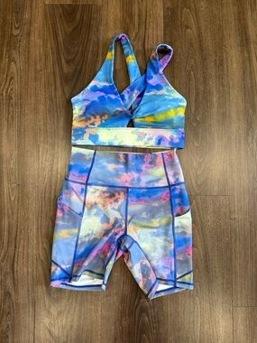 Fabletics Oasis Purelux Tie-Dye Active Set